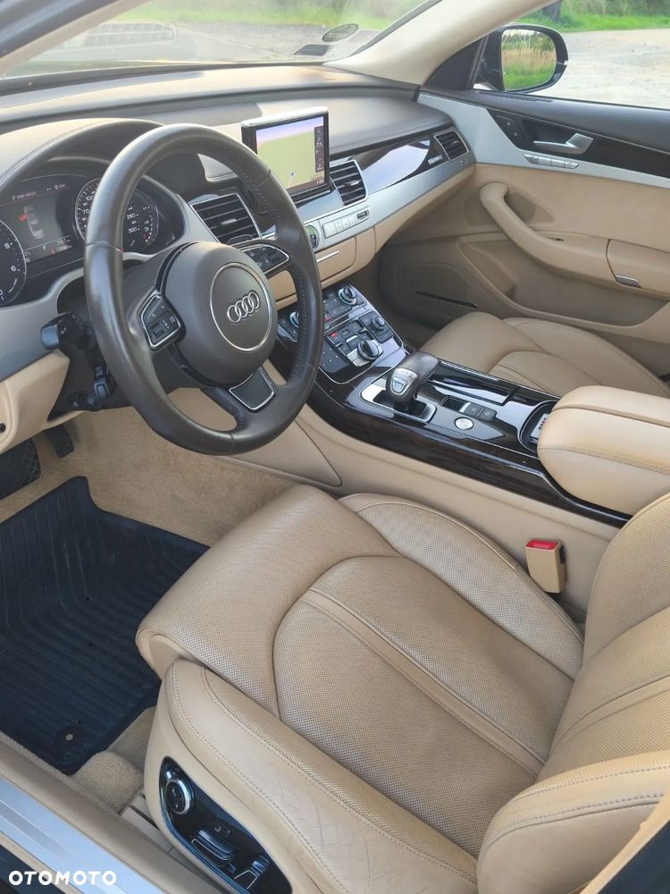 Audi A8 4.2 TDI Quattro - 12
