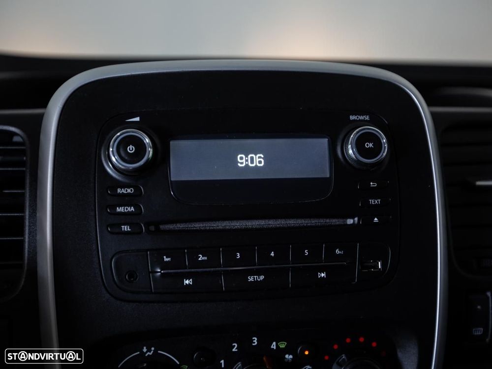 Renault Trafic 1.6 dCi L2H1 1.2T 6L c/IVA - 14