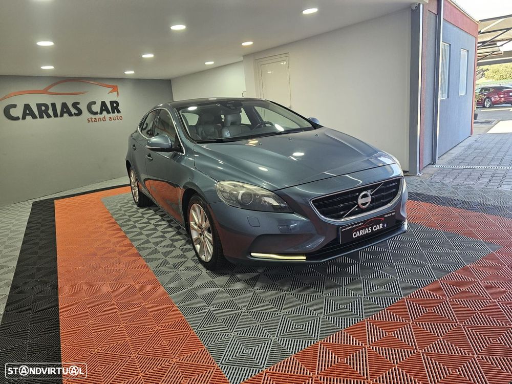 Volvo V40 1.6 D2 Momentum - 2
