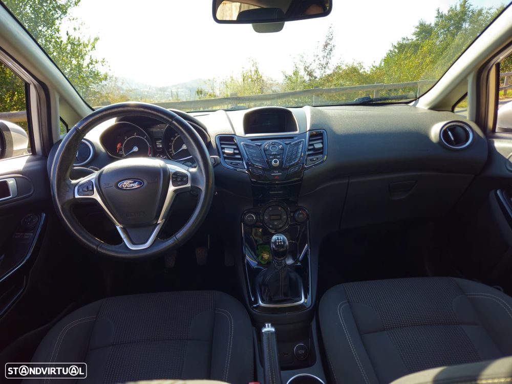 Ford Fiesta - 5