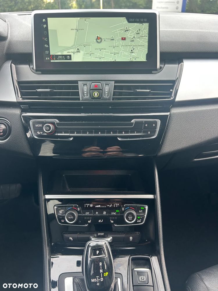 BMW Seria 2 218d Luxury Line sport - 29
