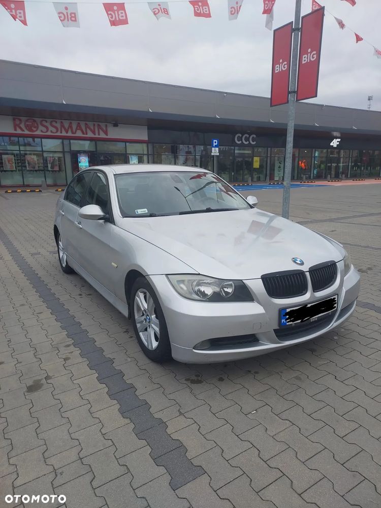 BMW Seria 3 318d - 2