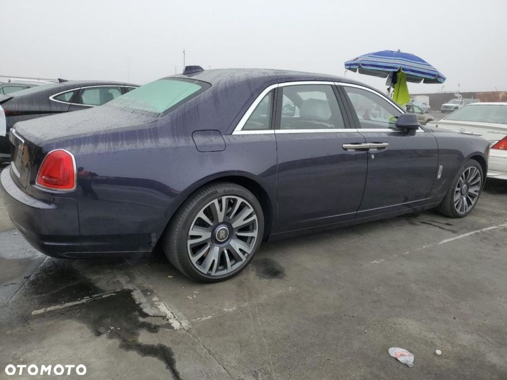 Rolls-Royce Ghost - 5