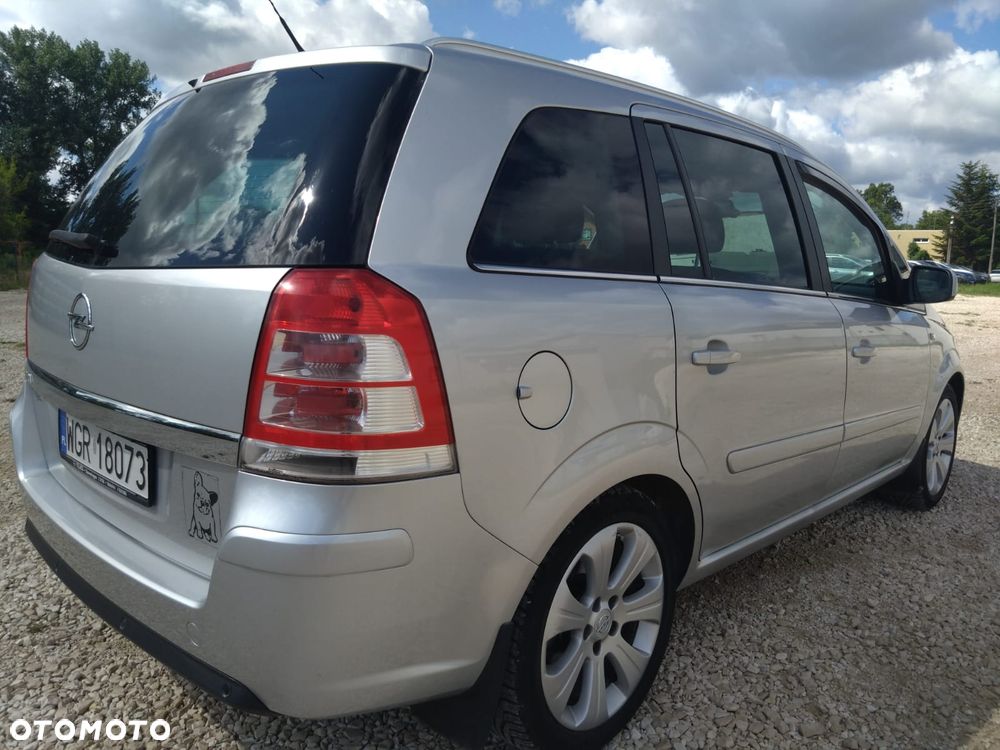Opel Zafira 1.8 - 3