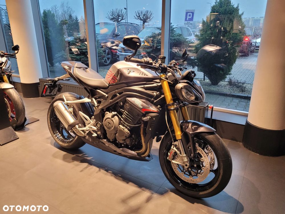 Triumph Speed Triple - 2
