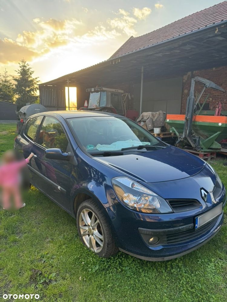 Renault Clio - 2
