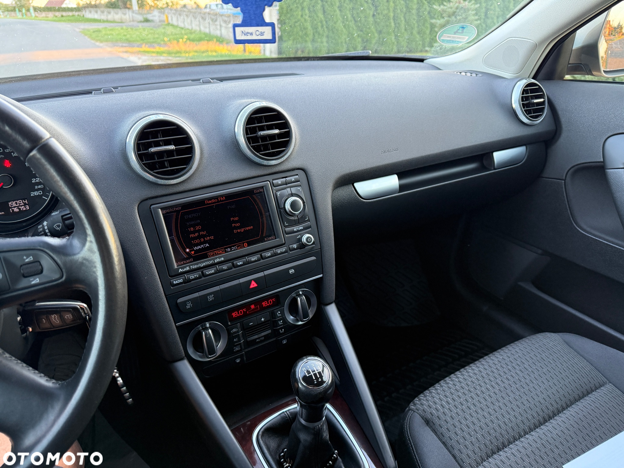 Audi A3 Sportback 1.8 TFSI Attraction - 10