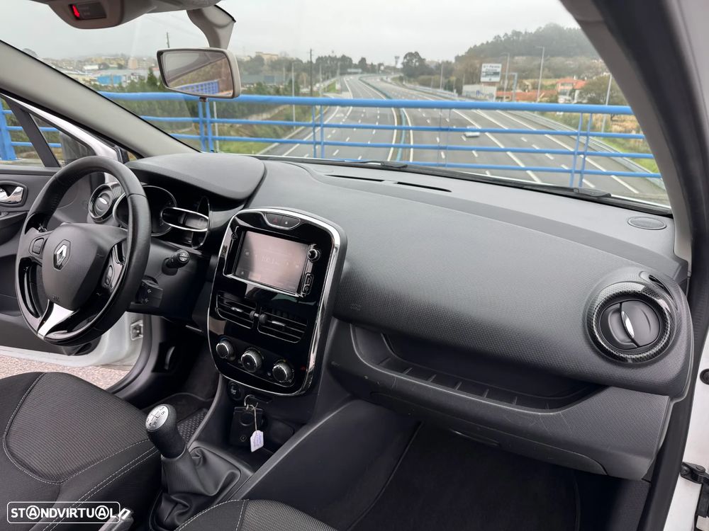 Renault Clio ENERGY TCe 90 Start & Stop Luxe - 24