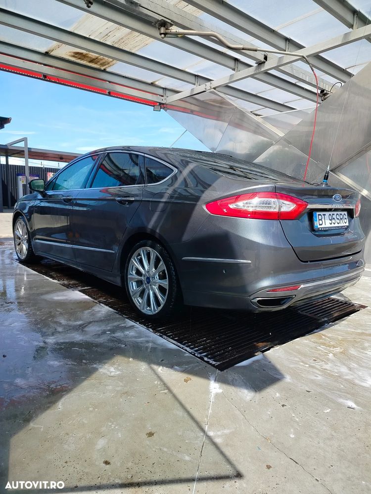 Ford Mondeo 2.0 EcoBoost Start-Stopp Autom. Vignale - 2