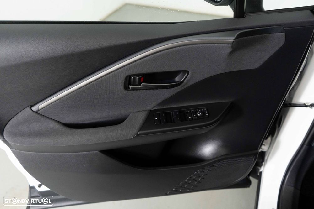 Toyota C-HR 2.0 HDF Plug-in Lounge - 21