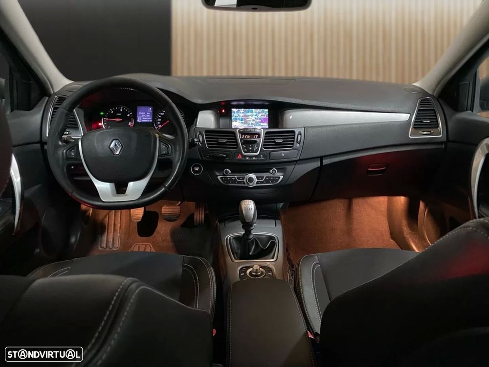 Renault Laguna 1.5 dCi Black Line - 9