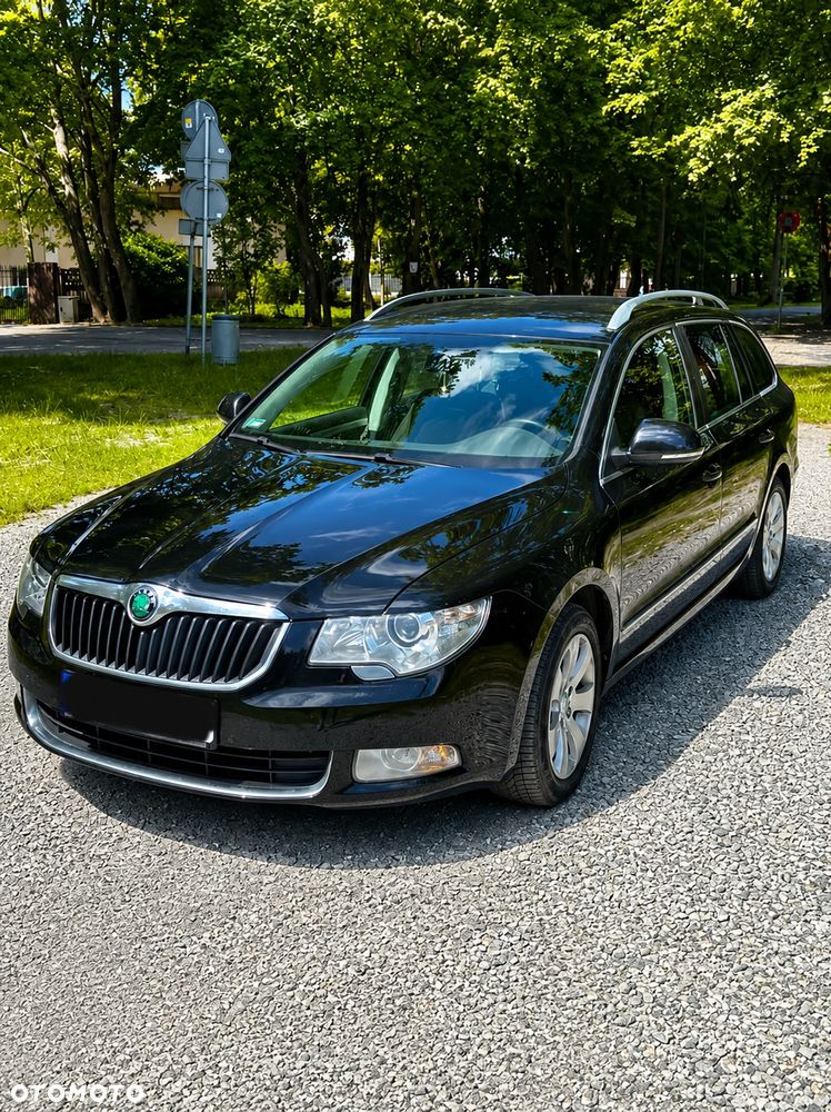 Skoda Superb 2.0 TDI Ambition DSG - 2