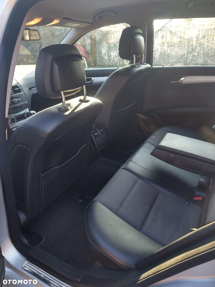 Mercedes-Benz Klasa C 200 CDI BlueEff Avantgarde - 8