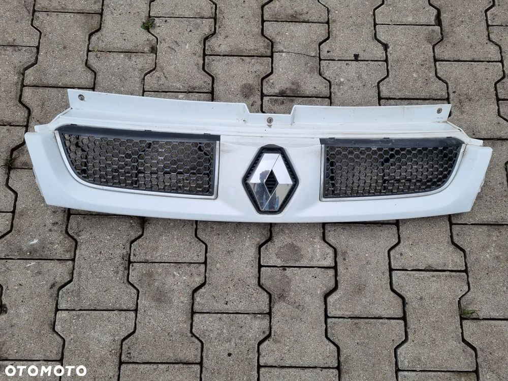 ATRAPA GRILL PRIMASTAR TRAFIC VIVARO  01-06r. - 1
