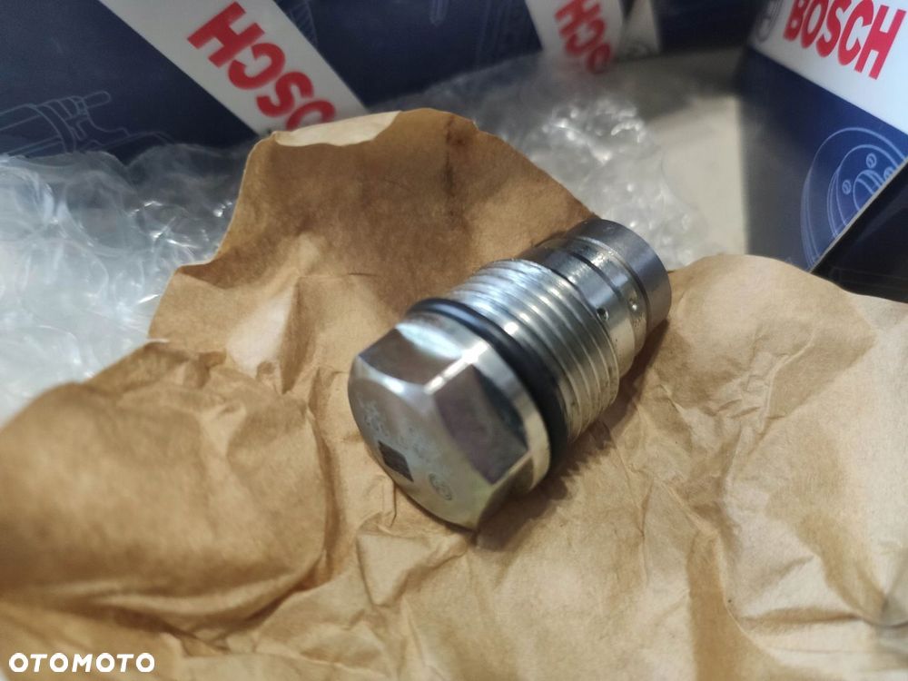 ZAWÓR CIŚNIENIA PALIWA IVECO EUROCARGO , GRAND VITARA 1.9 DDIS 1110010018 - 2