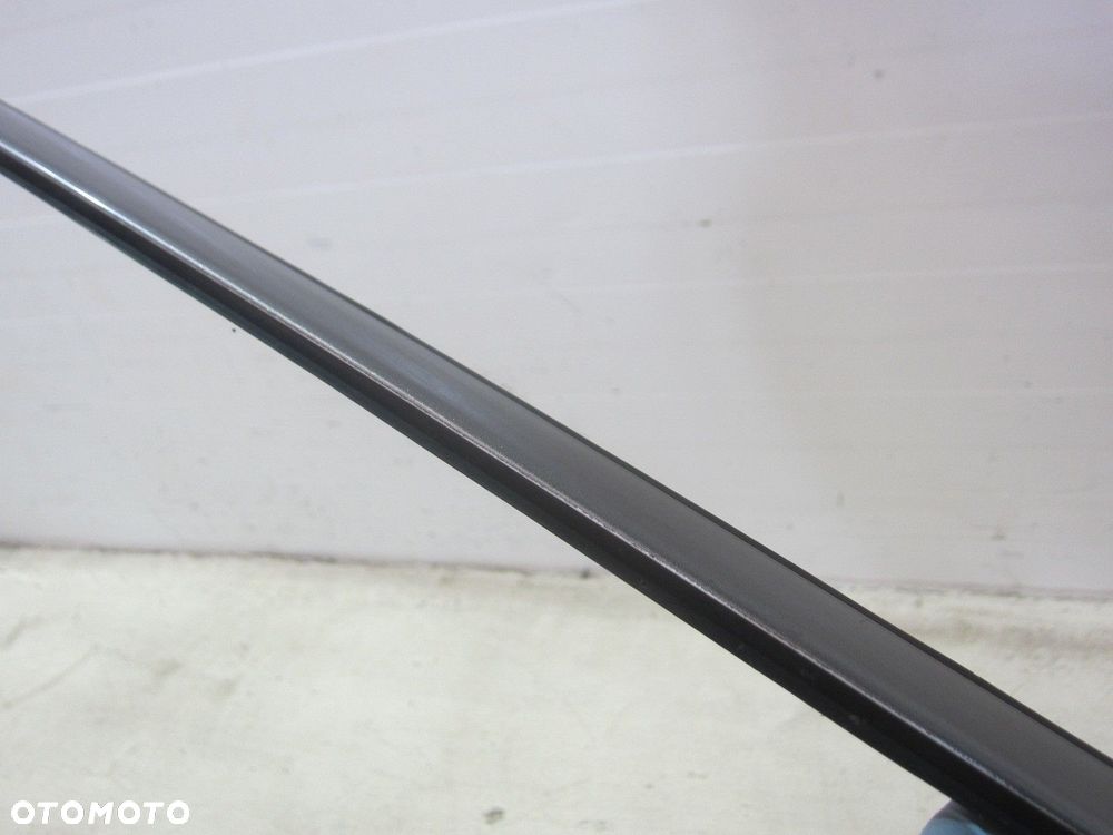 BMW X3 F25 LISTWA ZGARNIAJĄCA SZYBY LEWA SZARA SPACE GREY A52 51317286179 - 7
