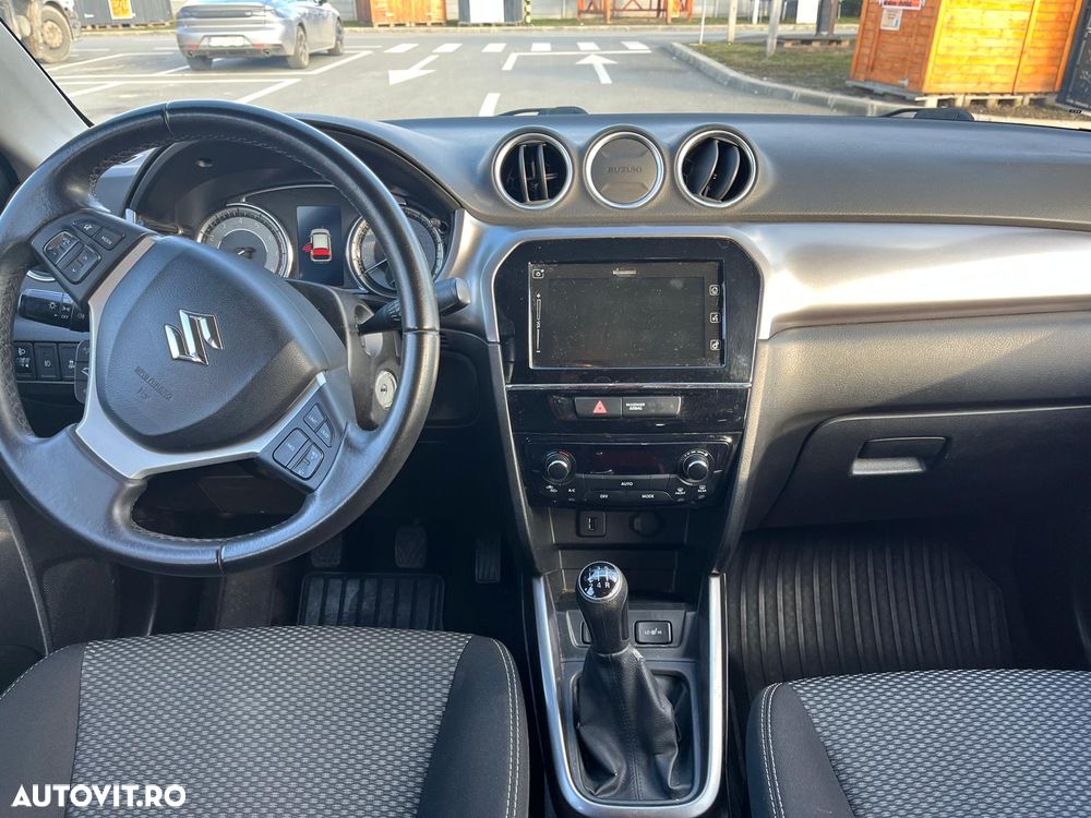 Suzuki Vitara 1.0 Cool - 20