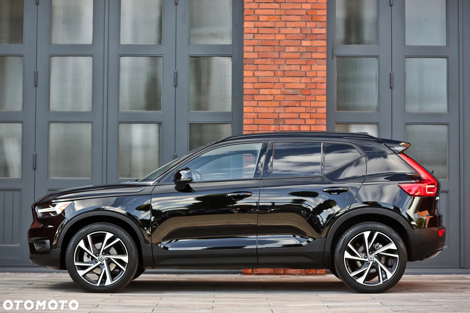 Volvo XC 40 T5 AWD R-Design - 10
