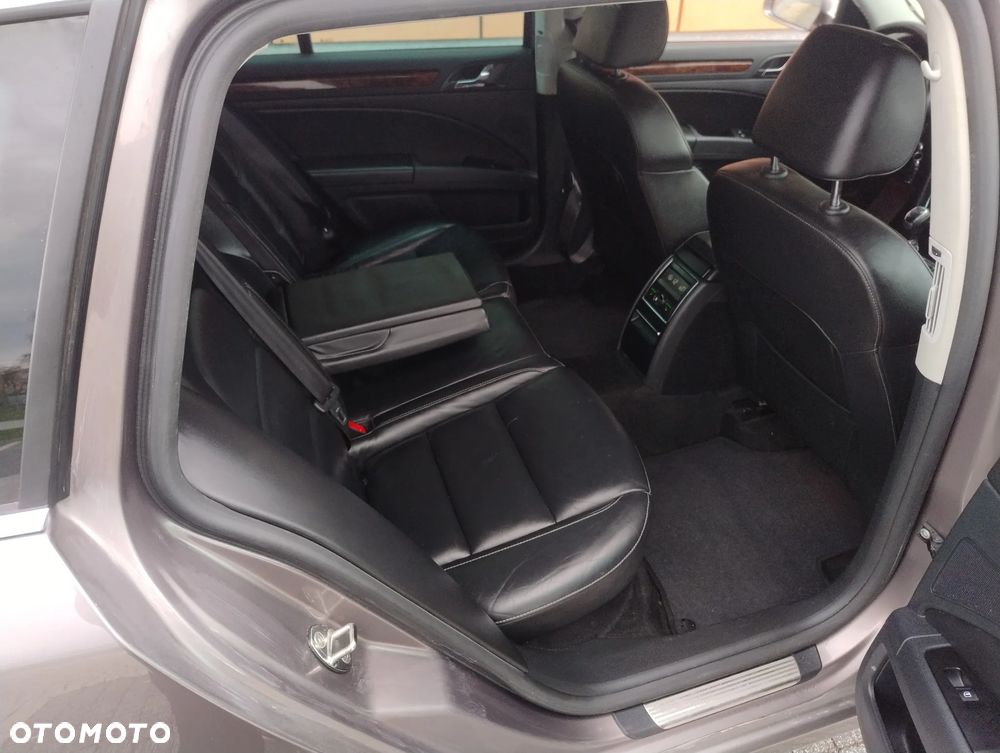 Skoda Superb 2.0 TDI Exclusive - 19