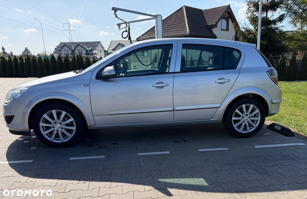 Opel Astra 1.7 CDTI ecoFLEX - 4