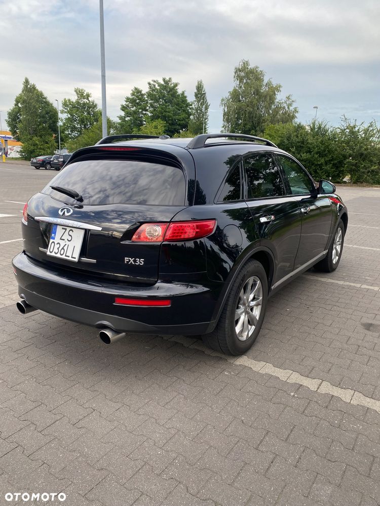 Infiniti FX - 5