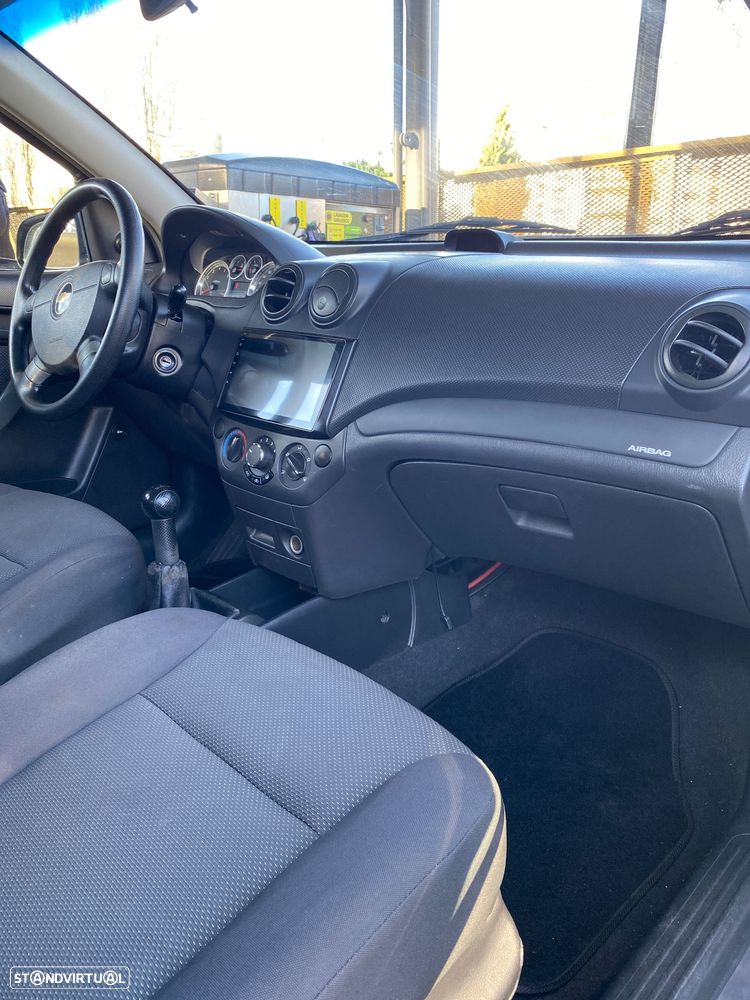 Chevrolet Aveo 1.2 LS - 10