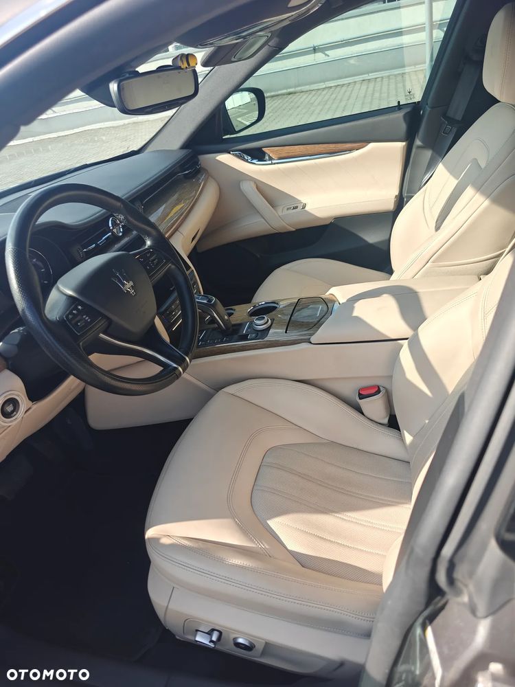 Maserati Quattroporte - 28