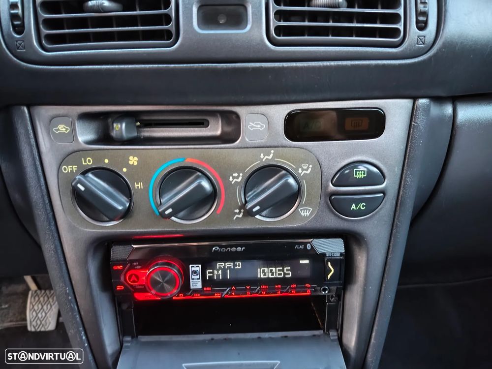 Toyota Corolla 1.4 VVT-i - 25