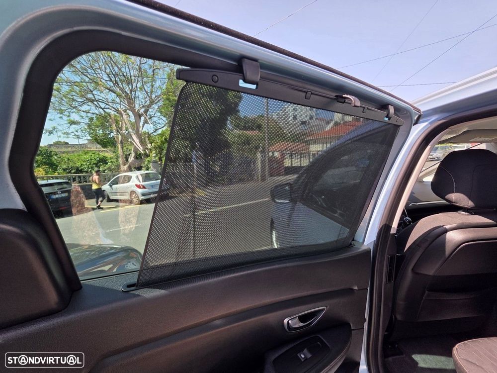 Renault Scénic dCi 110 LIMITED - 11