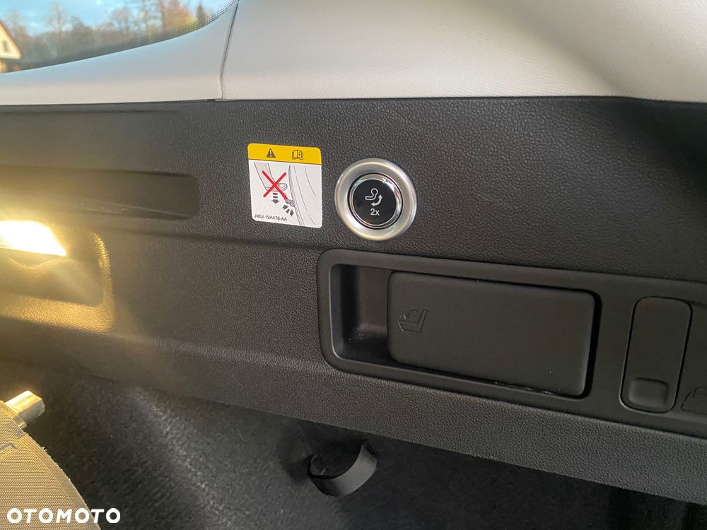 Ford Focus 2.0 EcoBlue Titanium X - 26