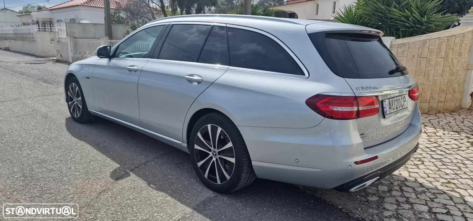 Mercedes-Benz E 300 de Exclusive Line - 4