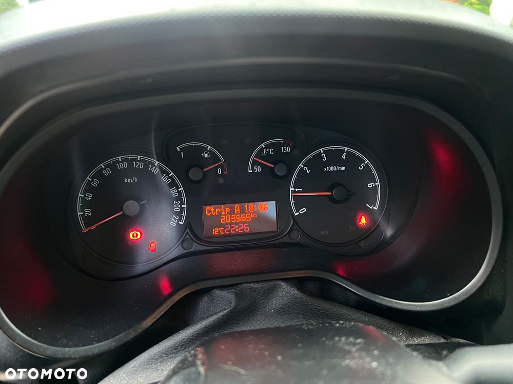 Opel Combo - 28