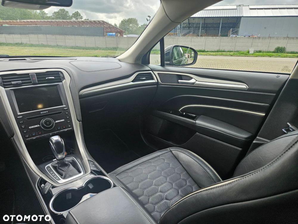 Ford Mondeo Vignale 2.0 EcoBoost - 13
