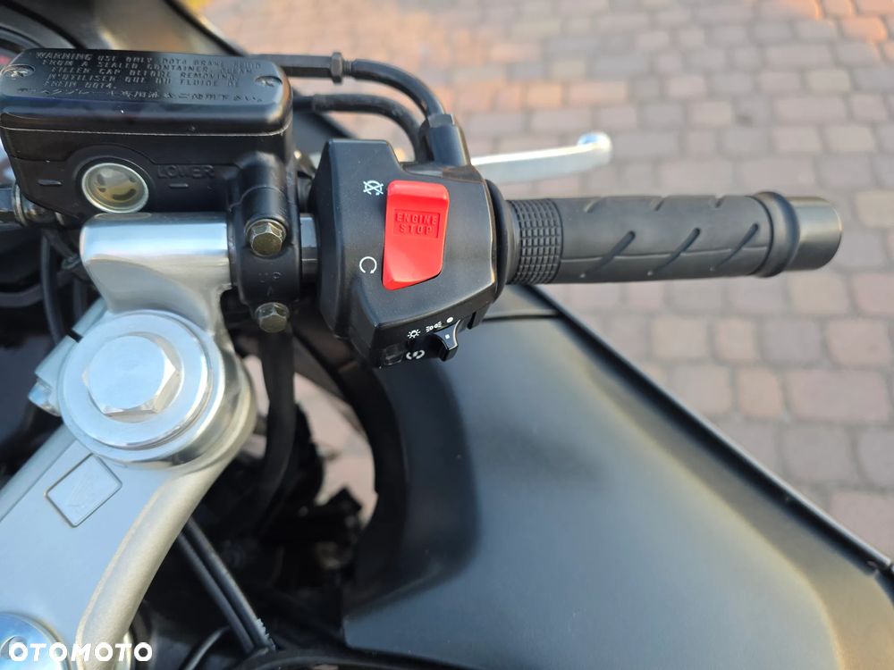 Honda CBR - 37