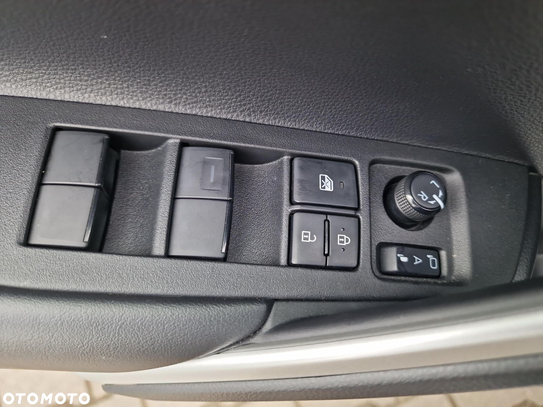 Toyota Corolla Cross - 21
