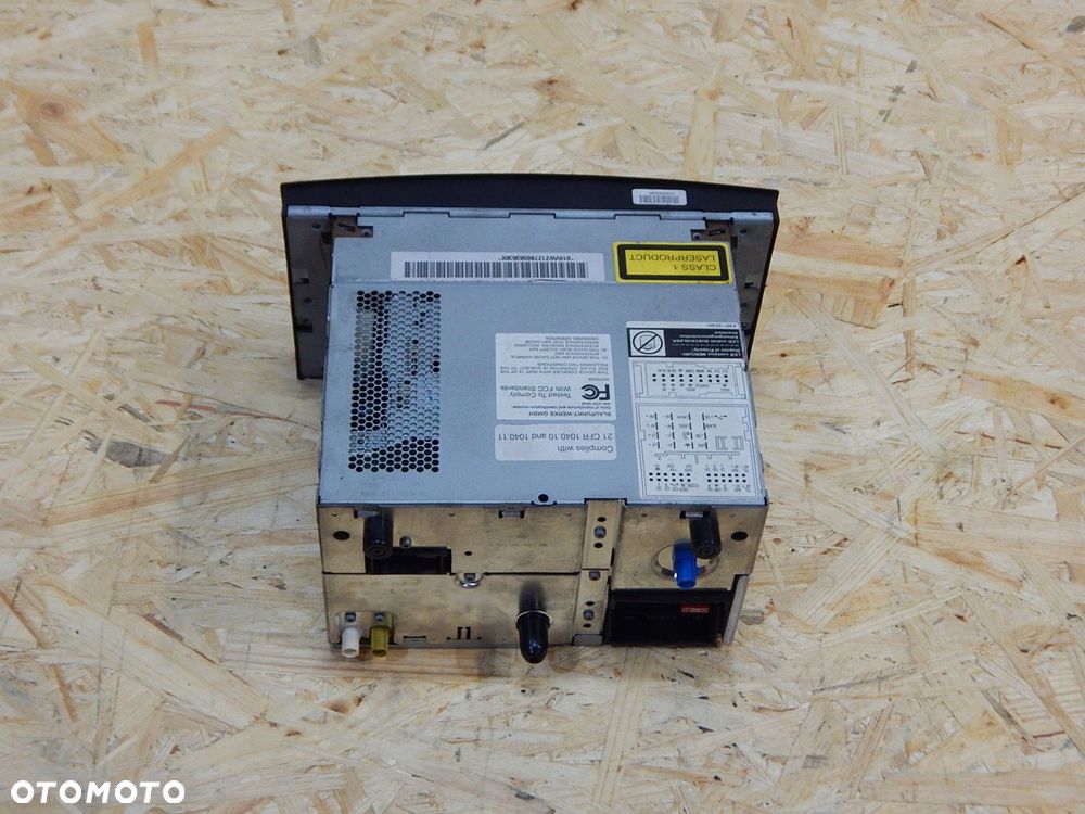 vw t5 multivan radio cd navi 7h0035191 uszkodzone - 4