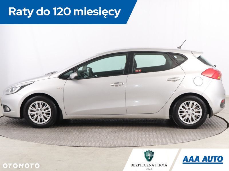 Kia Ceed - 4