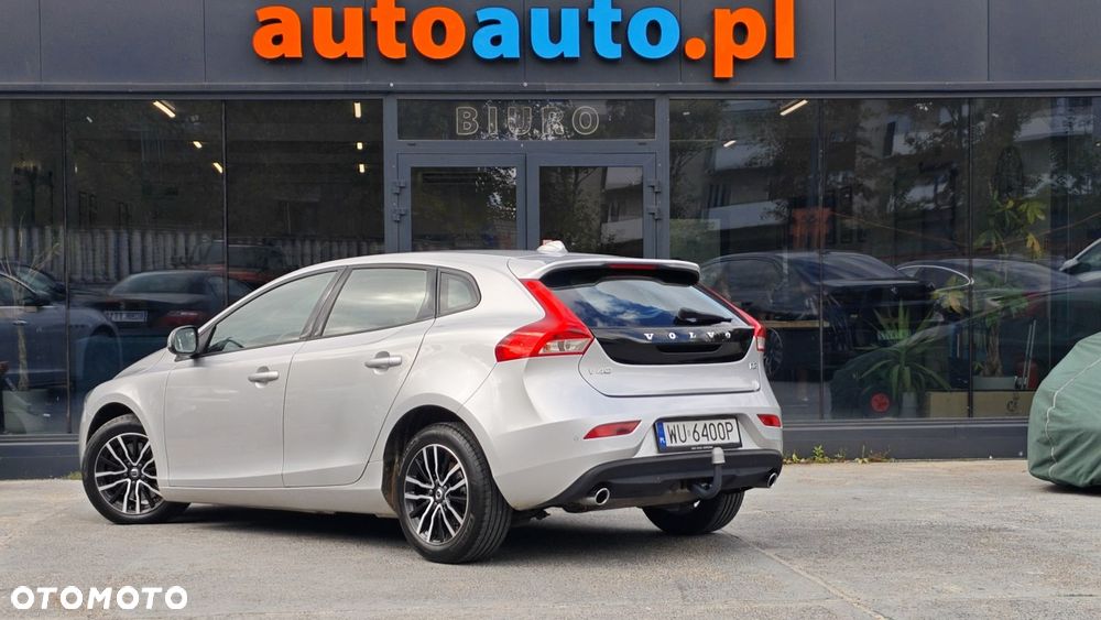 Volvo V40 D3 Drive-E SCR Momentum - 26
