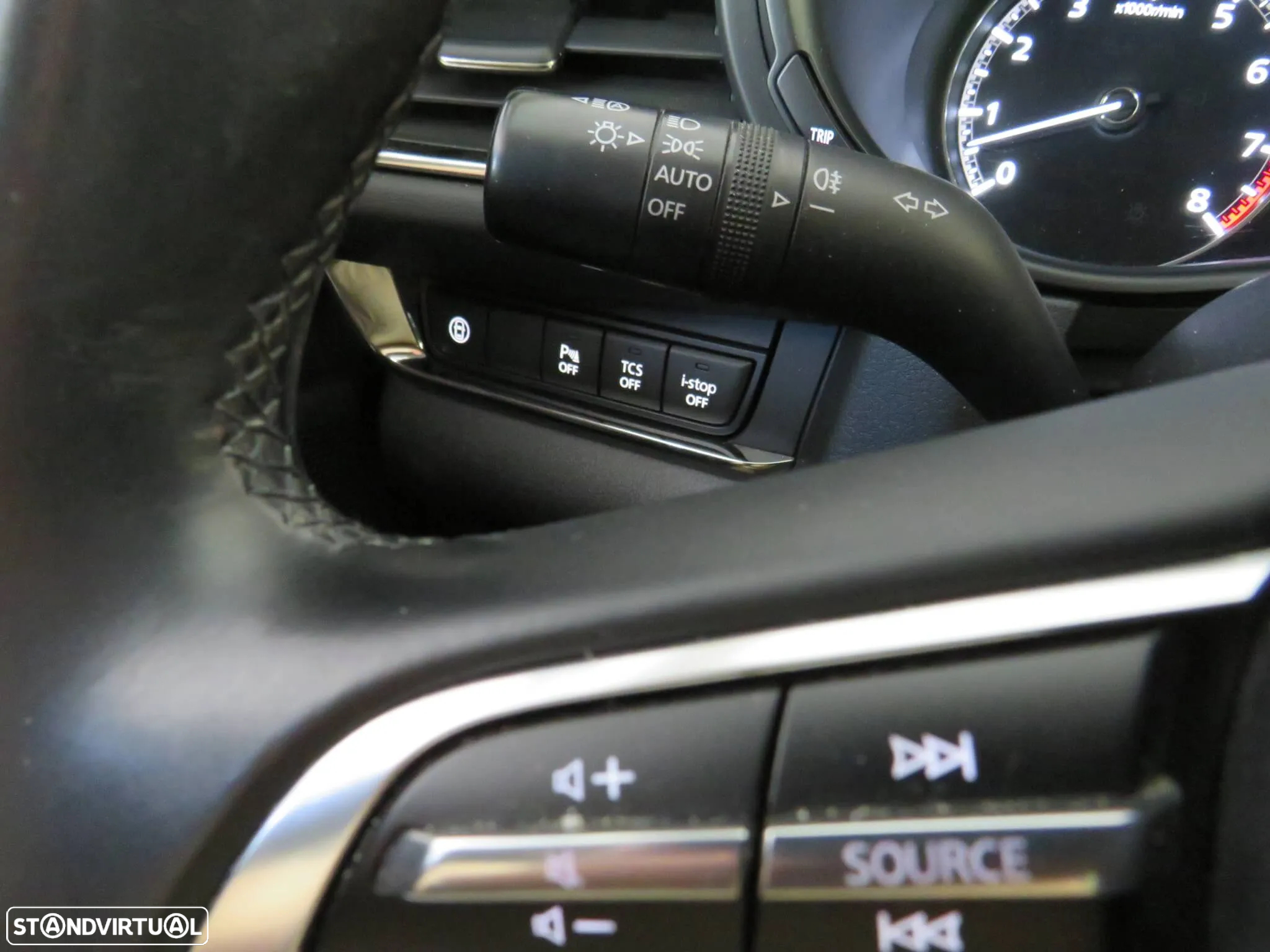 Mazda CX-30 2.0 Sky-G Evolve i-Active - 24