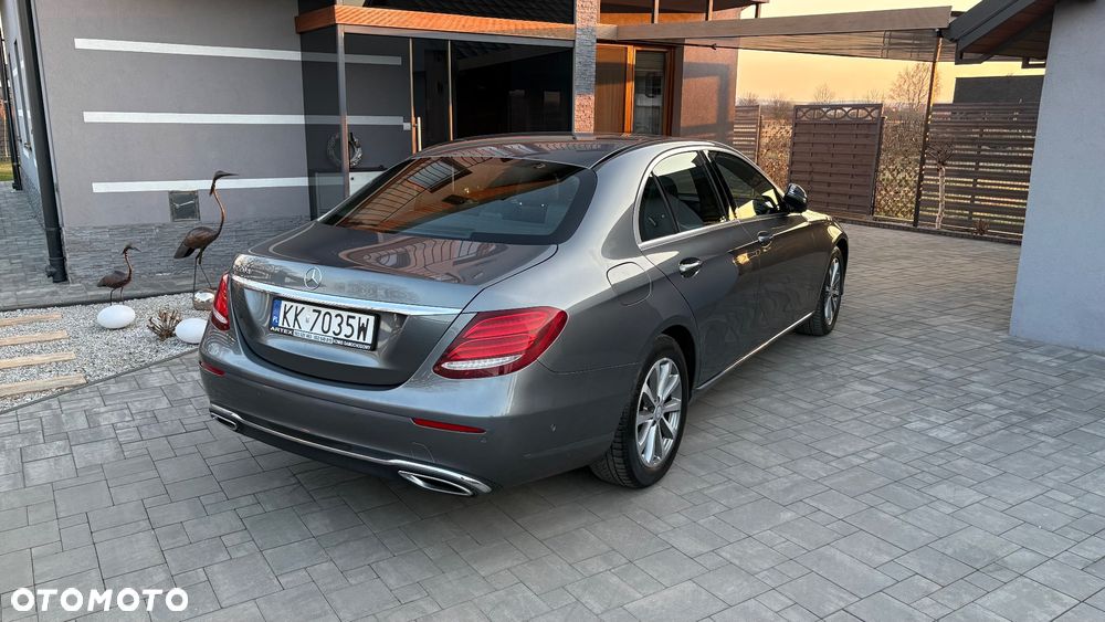 Mercedes-Benz Klasa E 220 d 9G-TRONIC - 6