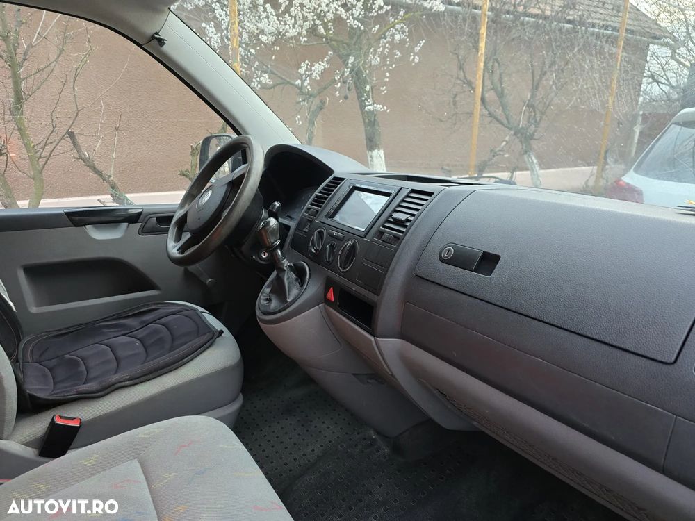Volkswagen Transporter T5 1,9 TDI - 2