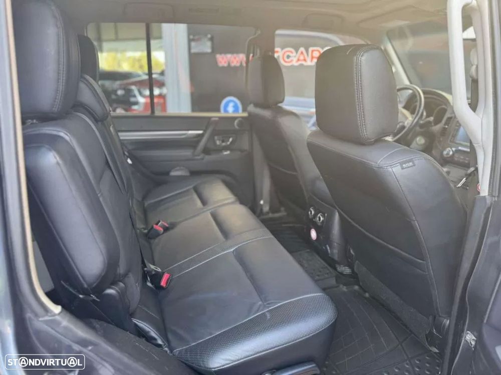 Mitsubishi Pajero 3.2 DI-D Auto Instyle - 25