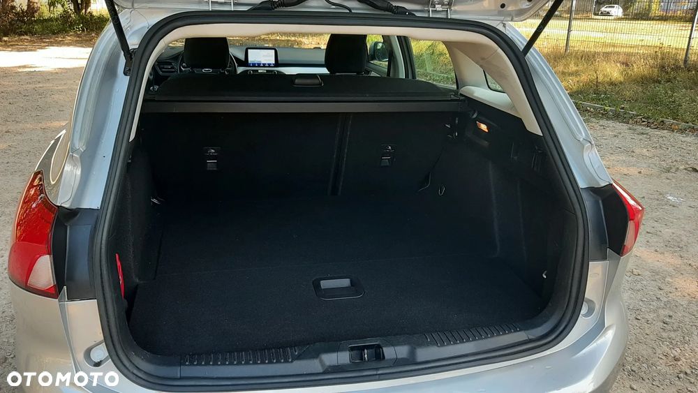 Ford Focus - 32