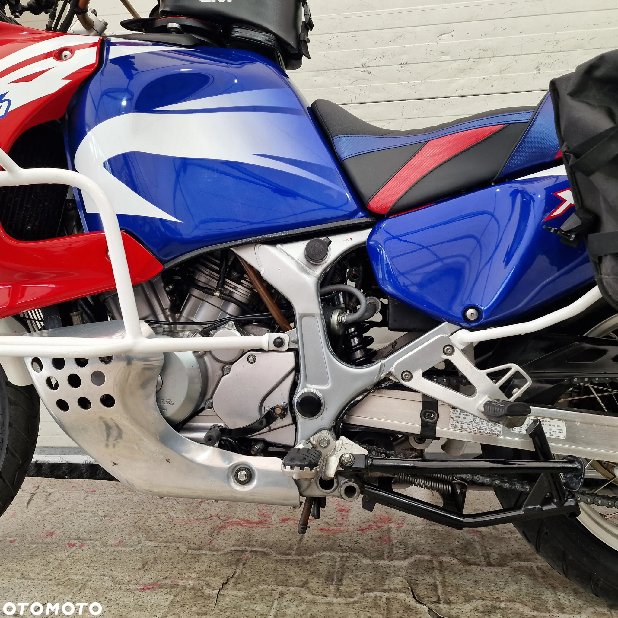 Honda XRV - 11