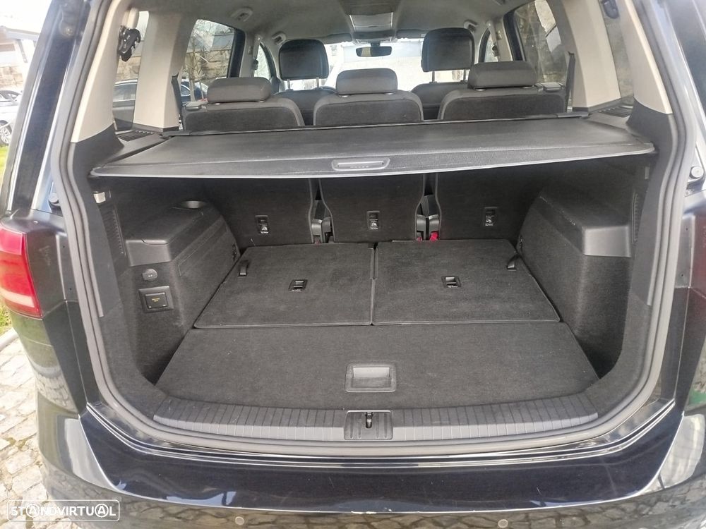 VW Touran 1.6 TDI Confortline DSG - 8