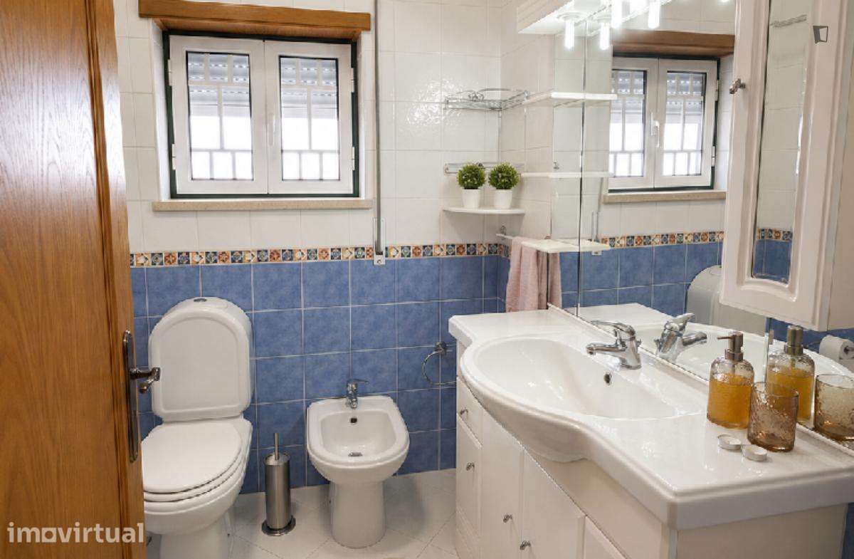 Quarto - localizado em Leiria - Grande imagem: 5/12