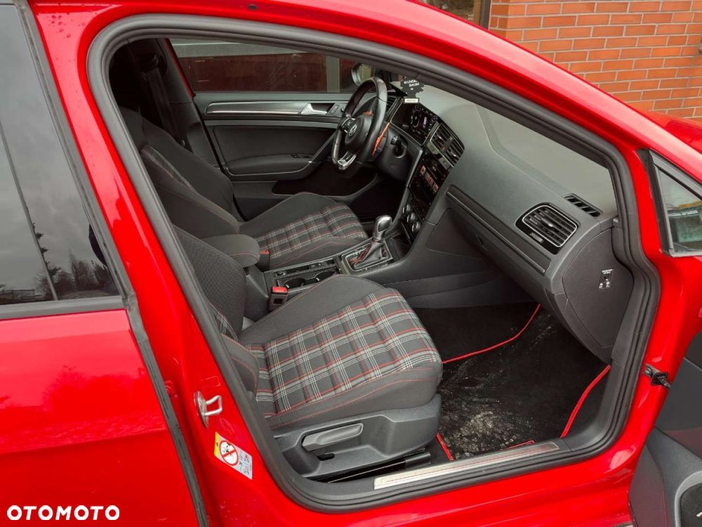 Volkswagen Golf 2.0 TSI GTI DSG - 30