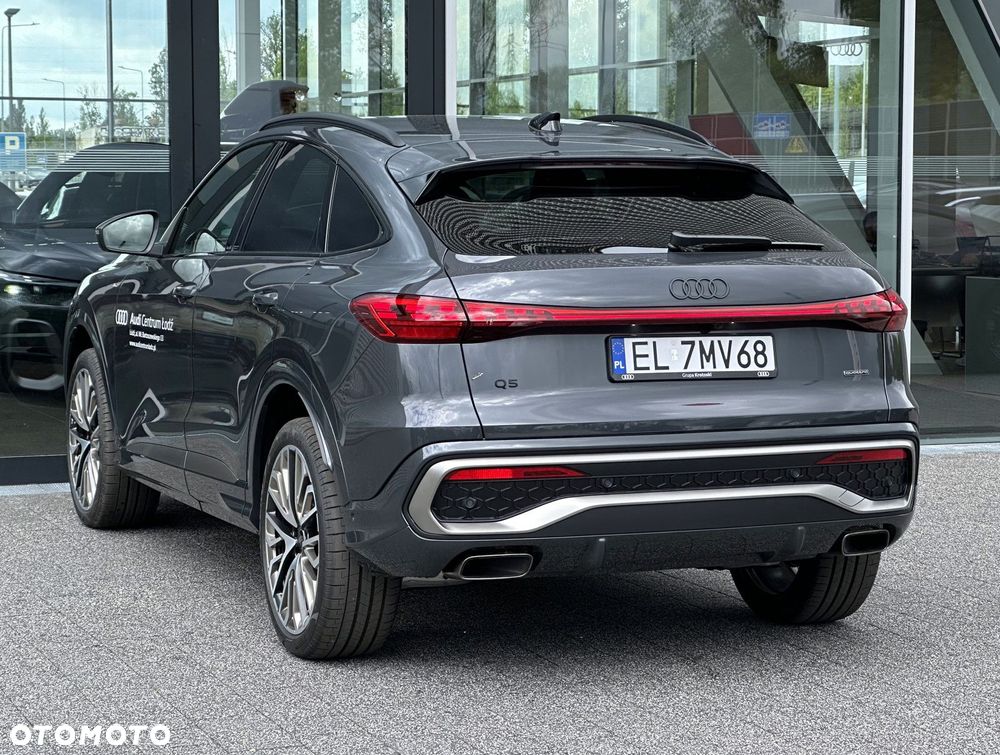 Audi Q5 Sportback - 9