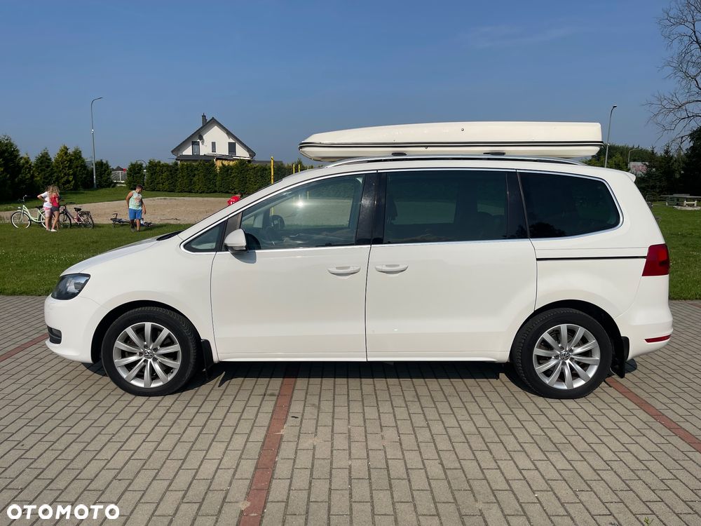 Volkswagen Sharan 2.0 TDI Highline DSG - 2