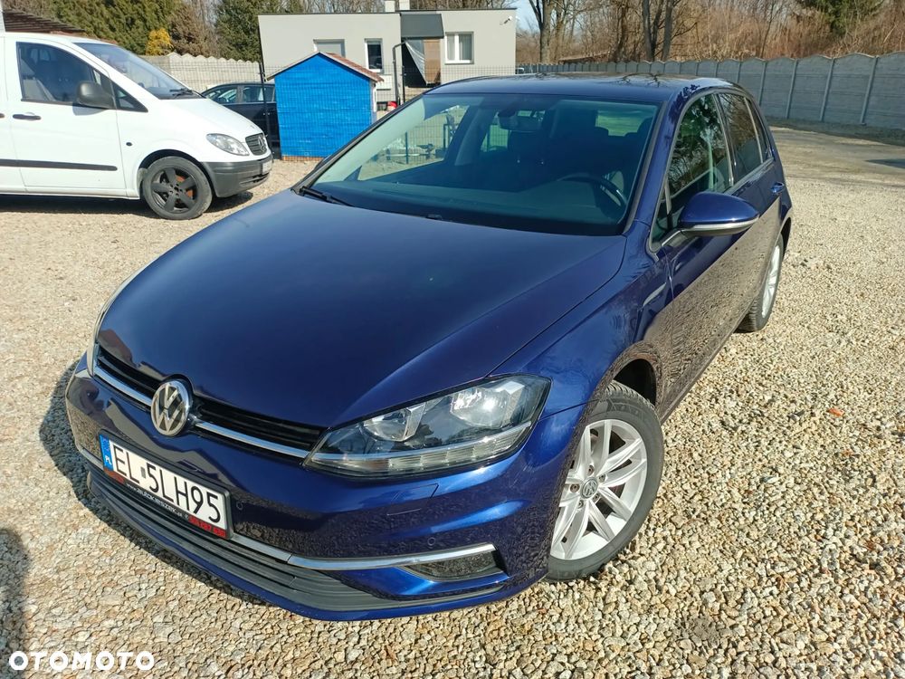 Volkswagen Golf - 2